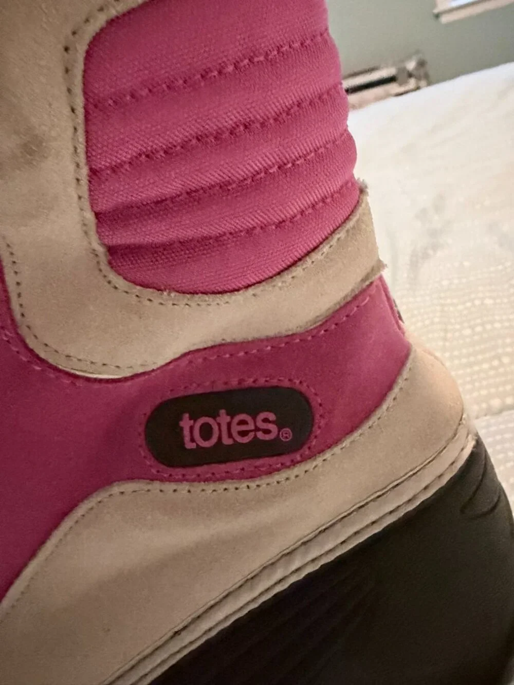 Totes Jenny Pink Winter Boots LN Girls 5M